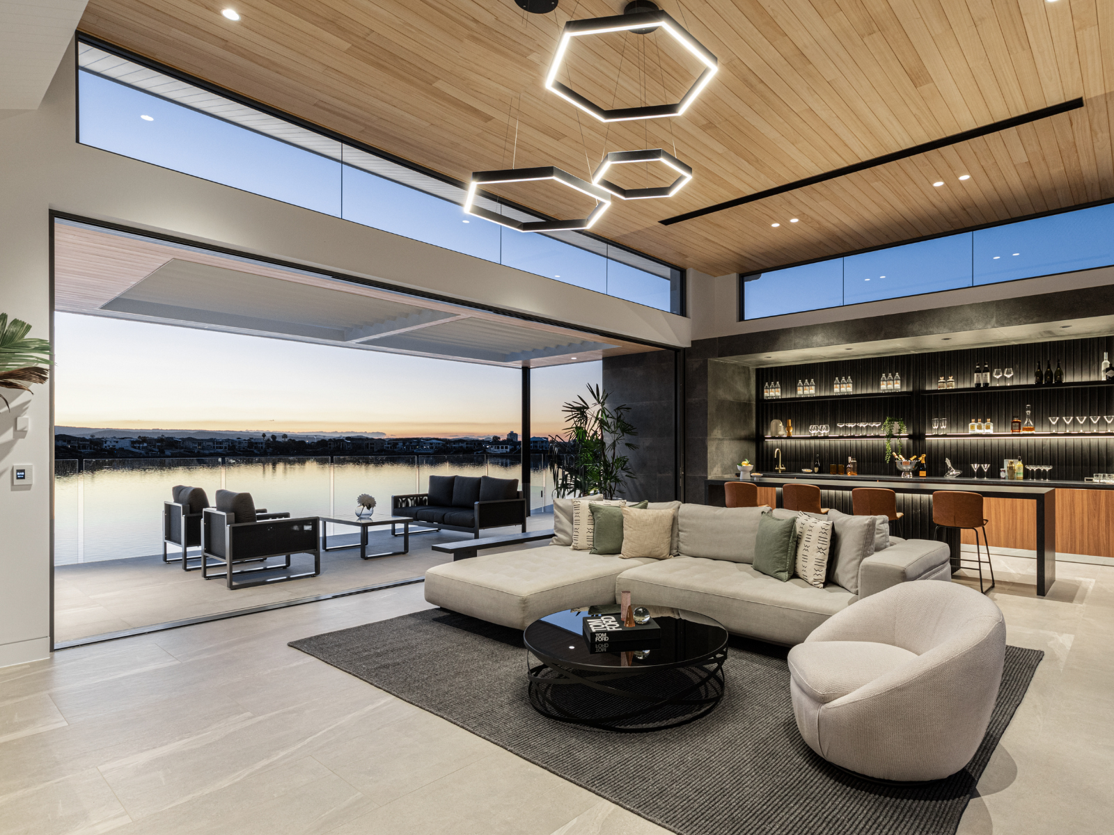 Lakehouse-New